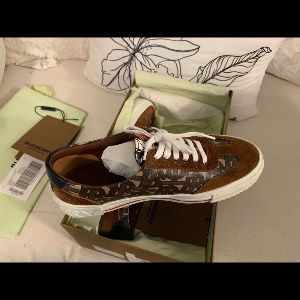 Burberry Shoes